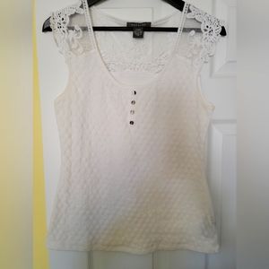 Suzi shier blouse size US L white